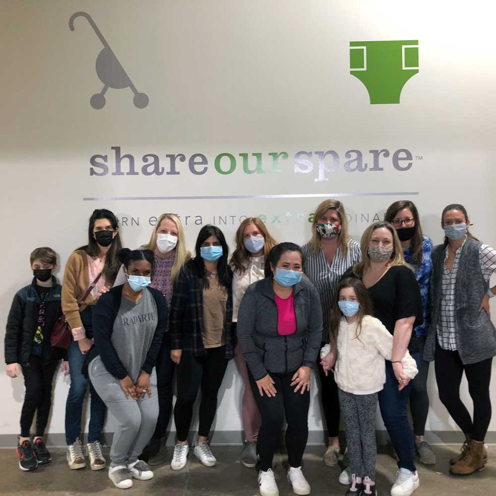 Share Our Spare volunteers at sharehouse